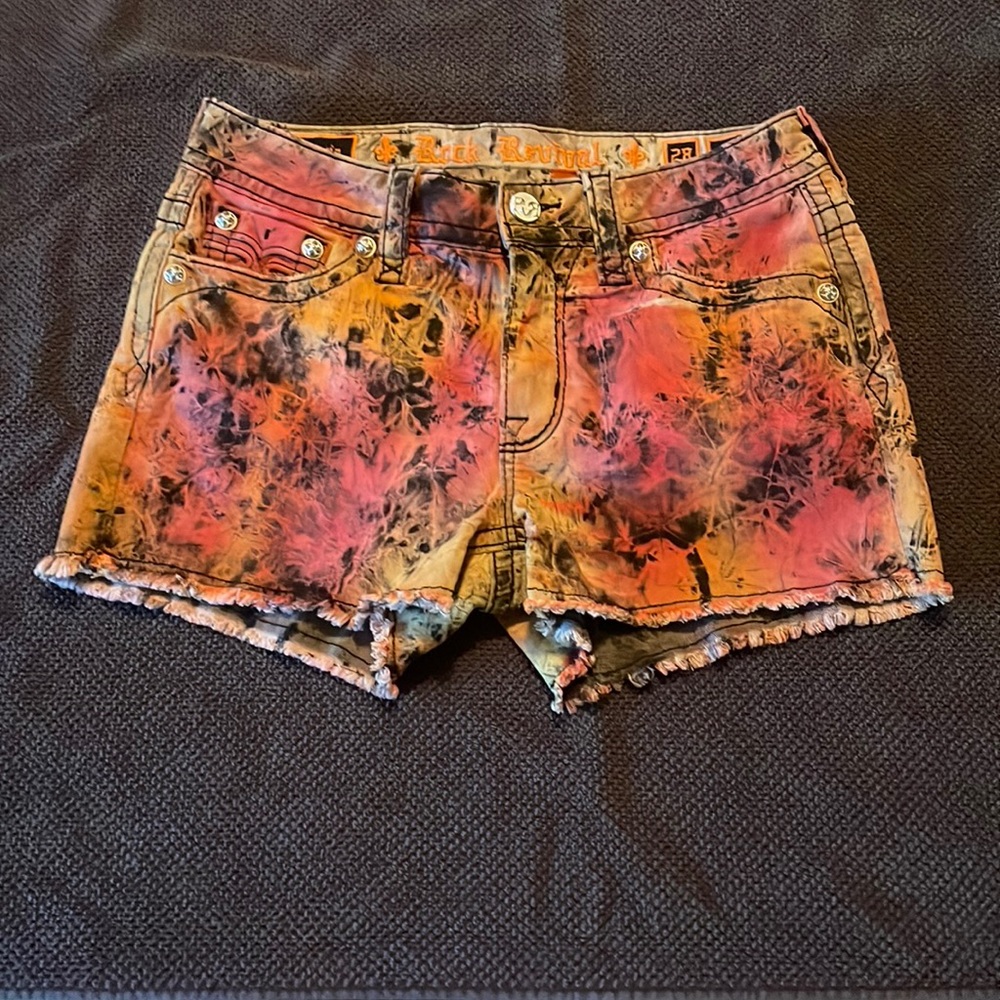 Rock Revival Collector Edition Alivia Mid-Rise Short Size 28